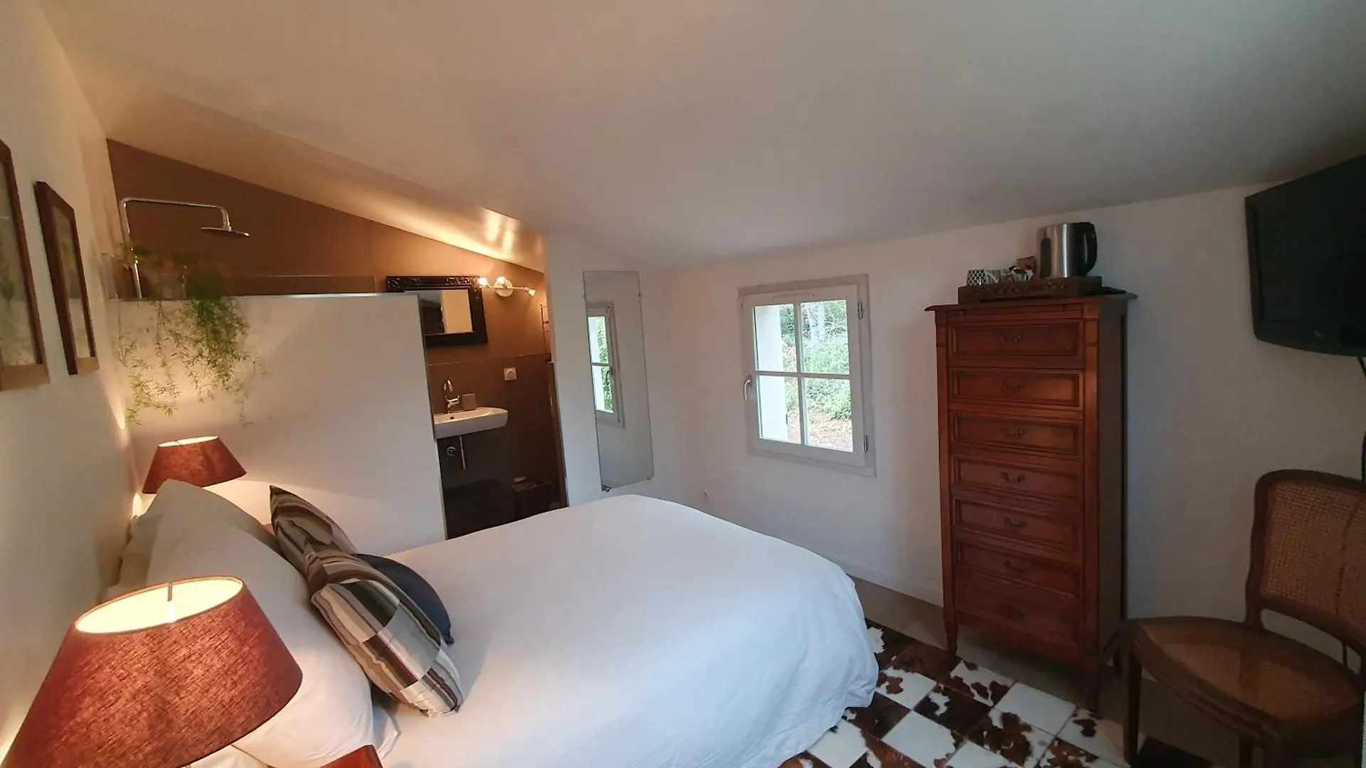 Holiday home Lou Pantai, House, 5 Bedrooms 8 Persons, Pool, Large Garden, 4Km From Aix En Provence Aix-en-Provence